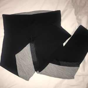 Lorna Jane Cropped Leggings